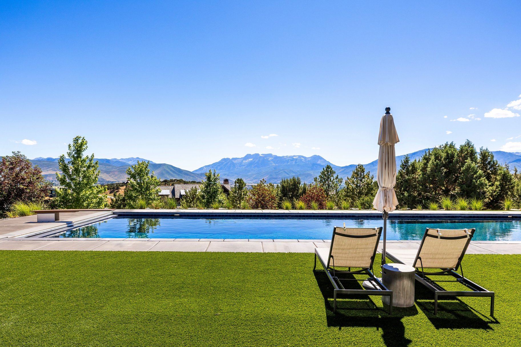  Luxury Lives Here  Architectural Masterpiece with Unmatched Privacy & Views - 物件實景