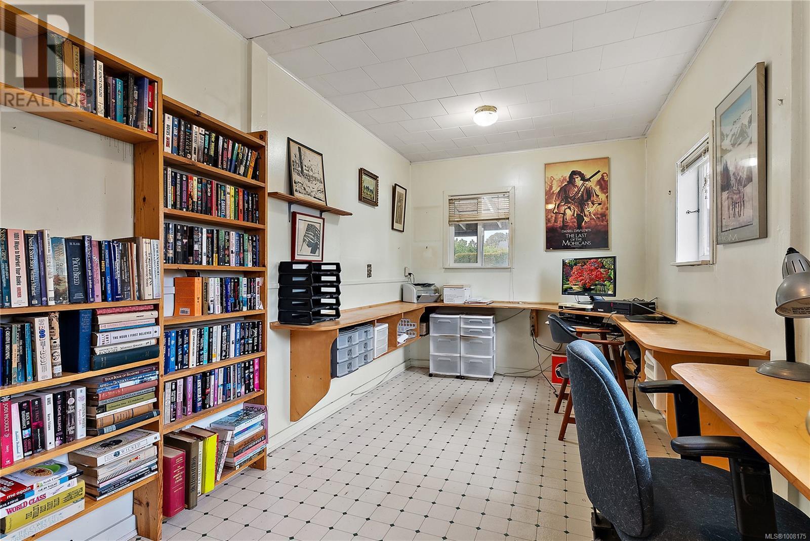 SIDNEY, British Columbia, V8L 2W2, CA, 2 Bedrooms Bedrooms, ,1 BathroomBathrooms,Residential,For Sale,1902048