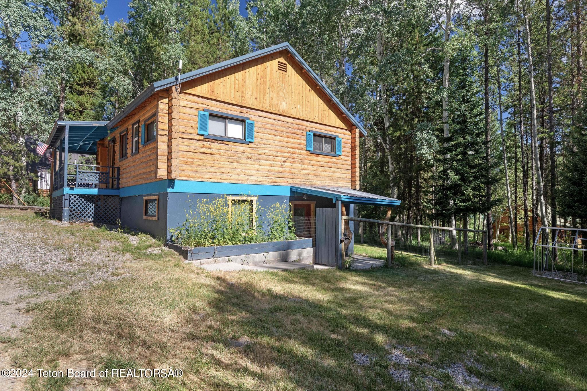 Alpine, Wyoming, 83128, United States, 2 Bedrooms Bedrooms, ,2 BathroomsBathrooms,Residential,For Sale,1922054