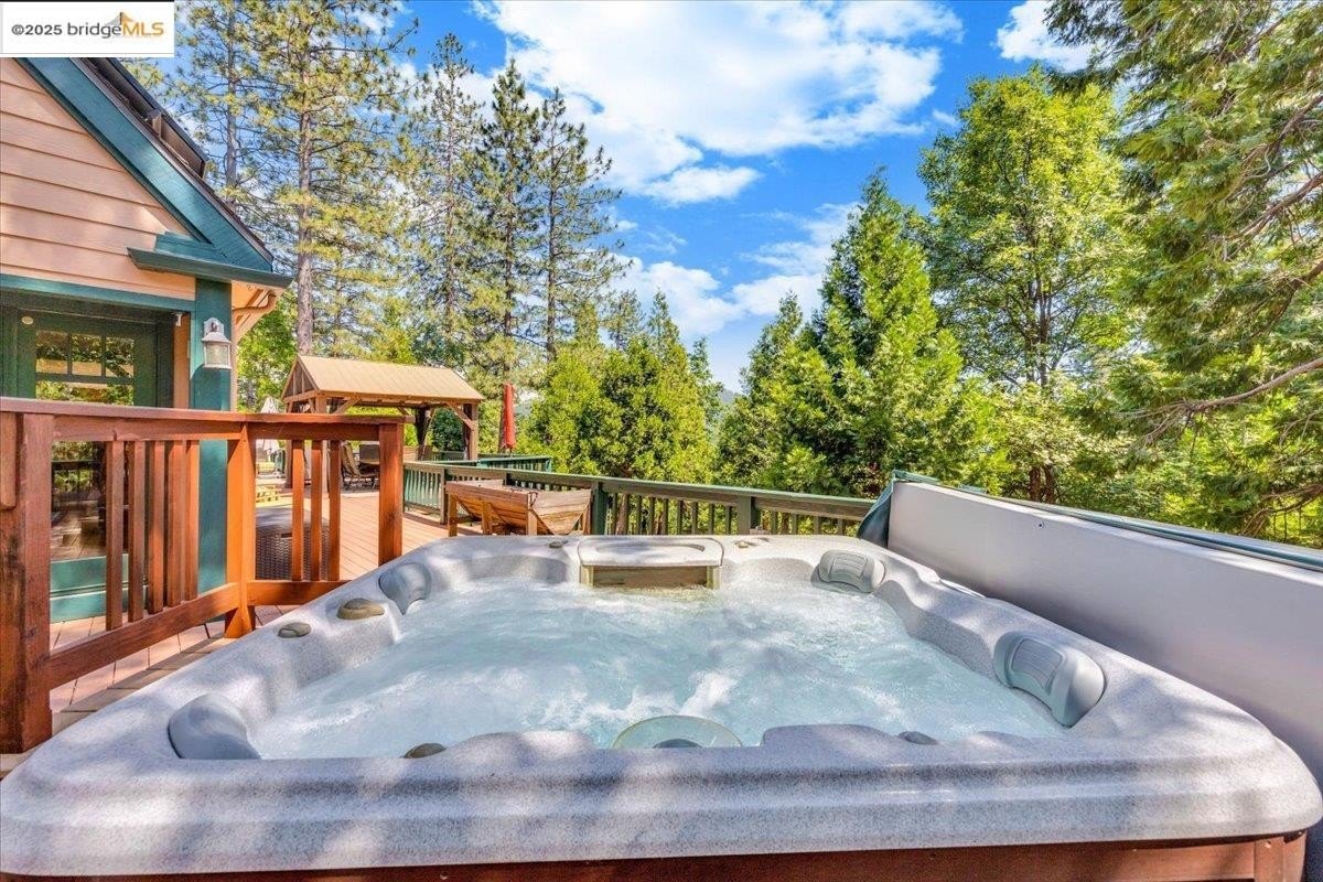 Twain Harte, California, 95383, United States, 4 Bedrooms Bedrooms, ,3 BathroomsBathrooms,Residential,For Sale,1908643