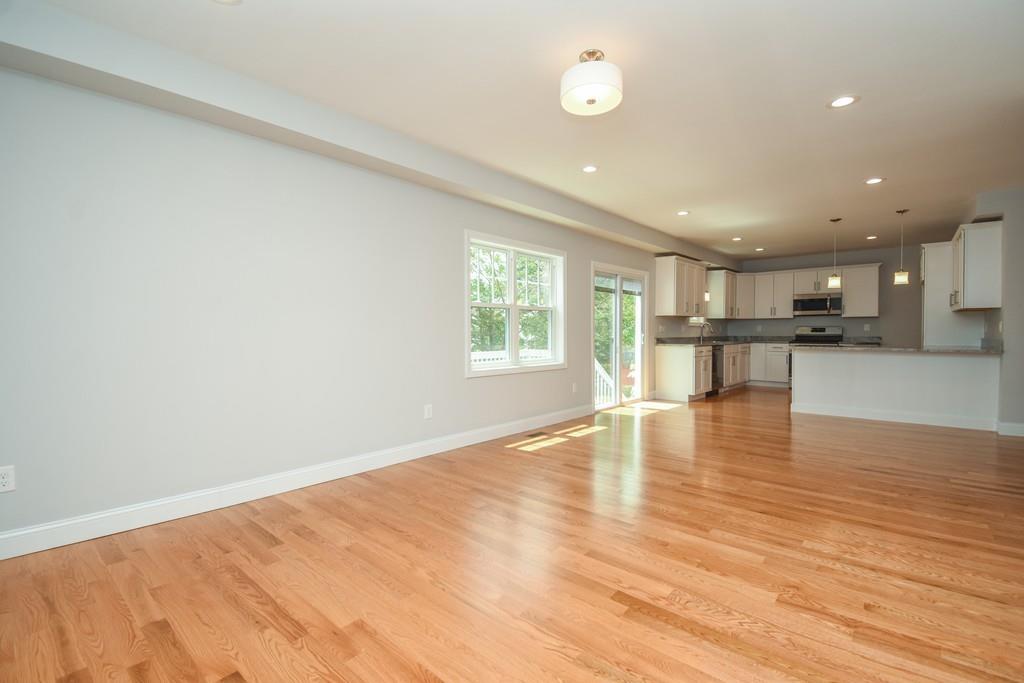 Saugus, Massachusetts, 01906, United States, 4 Bedrooms Bedrooms, ,3 BathroomsBathrooms,Residential,For Sale,1937803