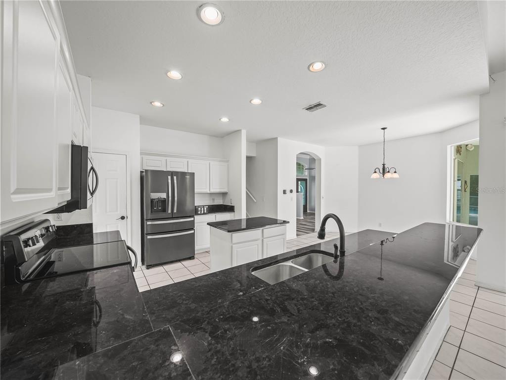 Plant City, Florida, 33566, United States, 5 Bedrooms Bedrooms, ,3 BathroomsBathrooms,Residential,For Sale,1892760