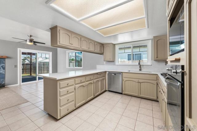 El Cajon, California, 92020, United States, 3 Bedrooms Bedrooms, ,3 BathroomsBathrooms,Residential,For Sale,2025415
