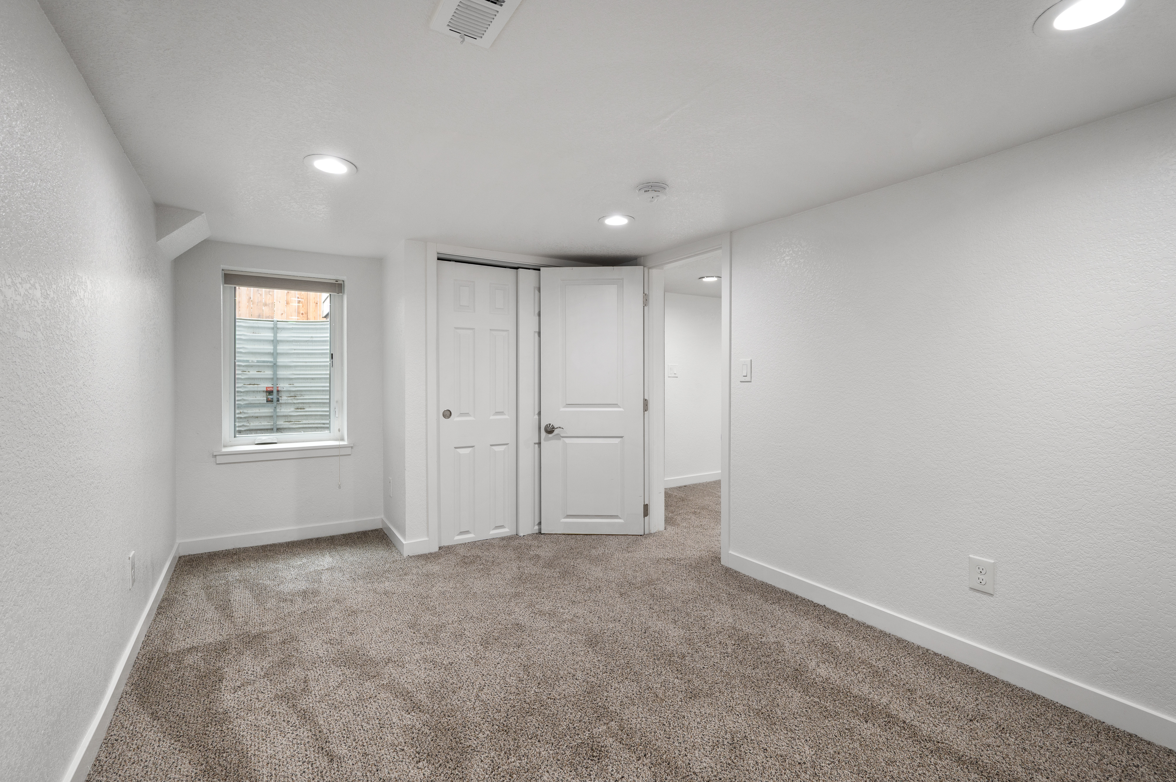  Fully Remodeled Two Bedroom - 物件實景