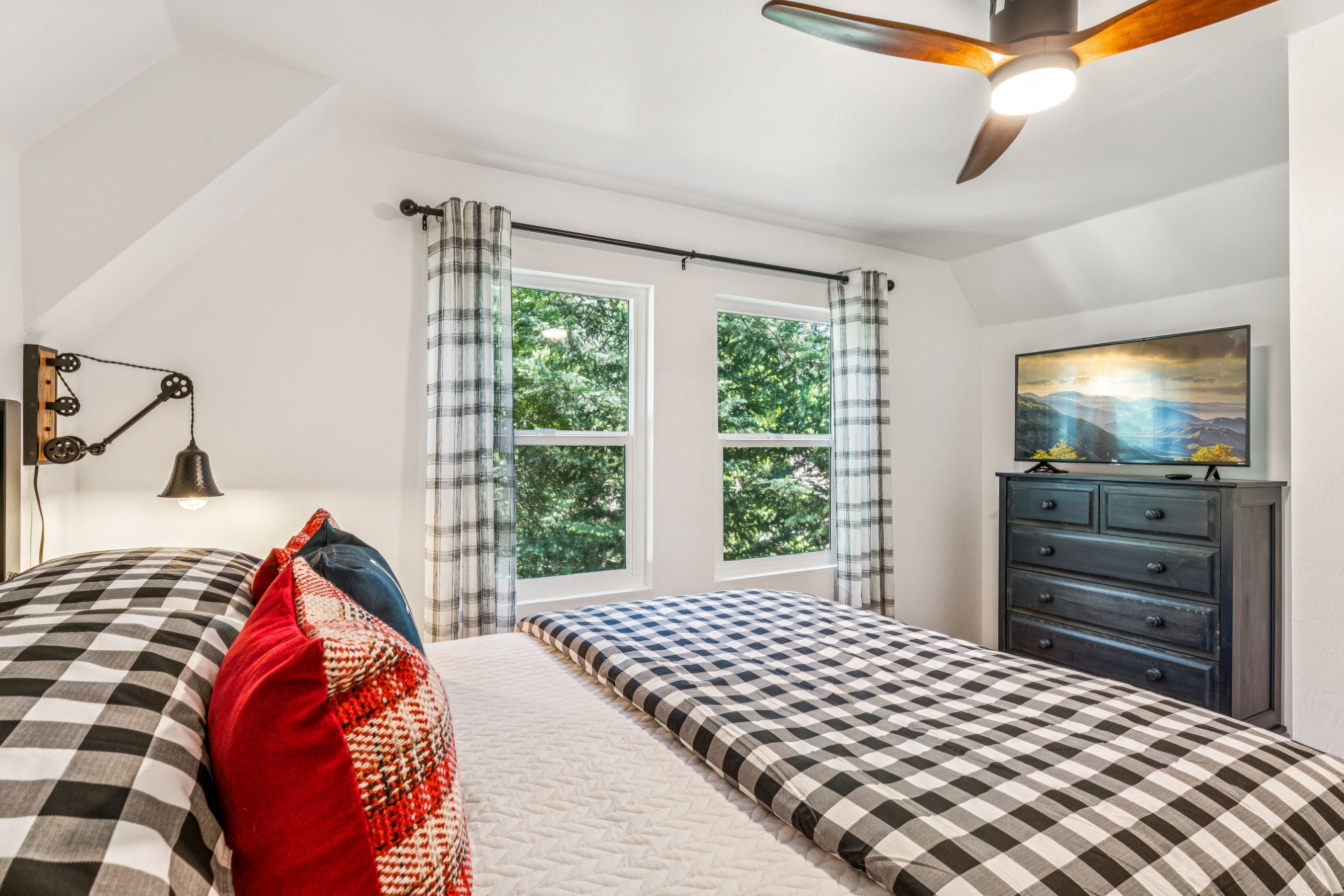  177 Joaquin Miller Road, Lake Arrowhead, CA 92352 - 物件實景