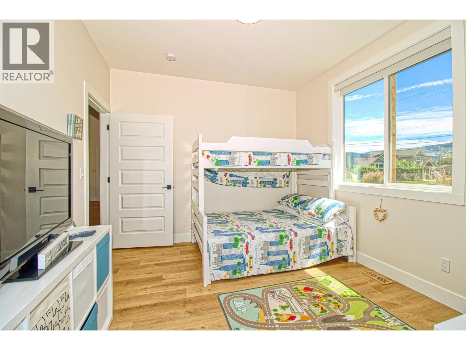 FINTRY, British Columbia, V1Z 3V1, CA, 4 Bedrooms Bedrooms, ,2 BathroomsBathrooms,Residential,For Sale,1950082
