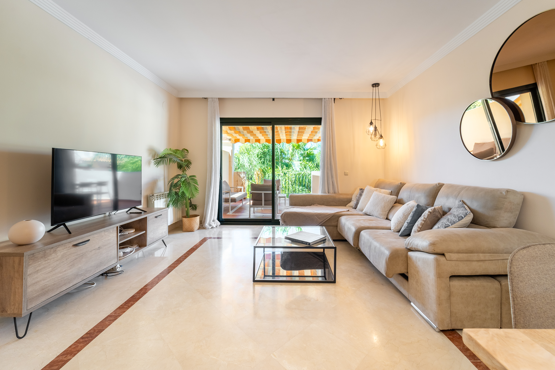  Newly refurbished penthouse with private rooftop terrace in Nueva Andalucía - 物件實景