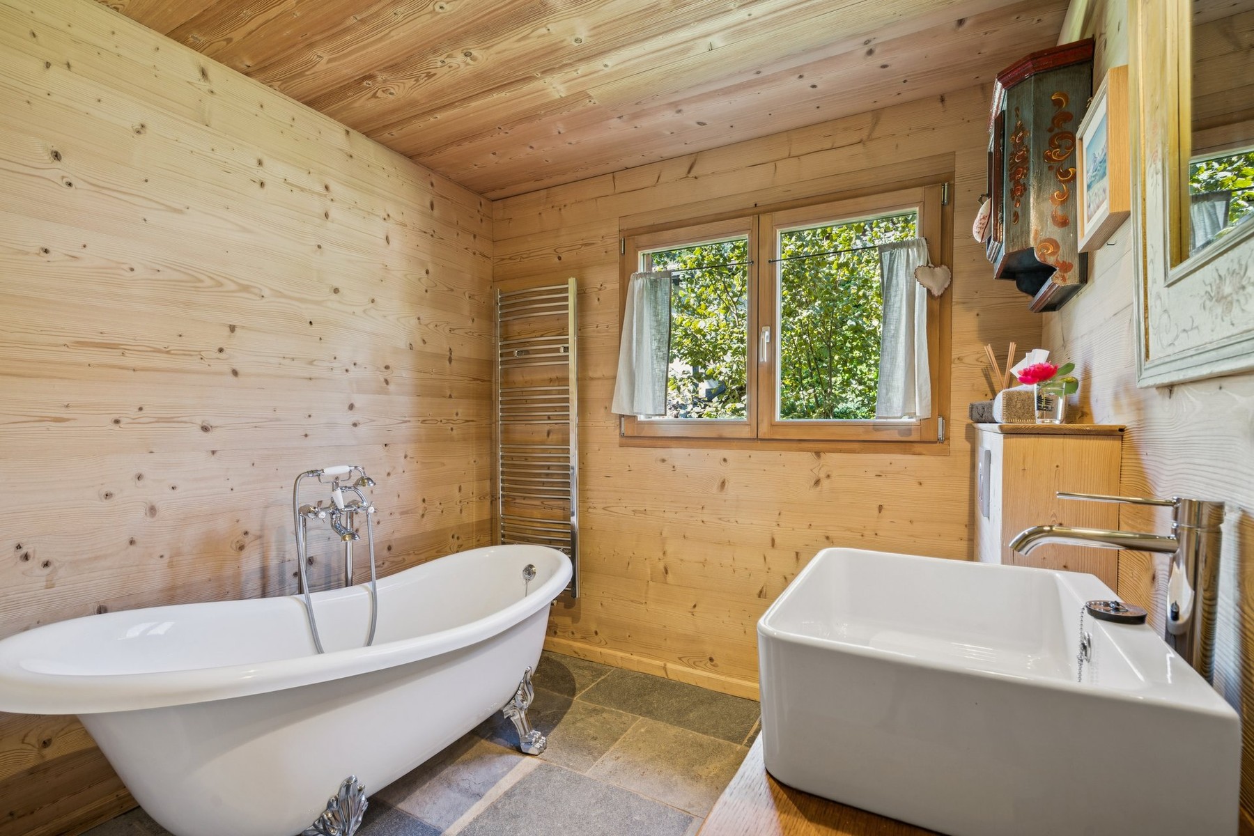  Chalet fully renovated in 2025 in the center of Gryon, quiet location, view, and - 物件實景
