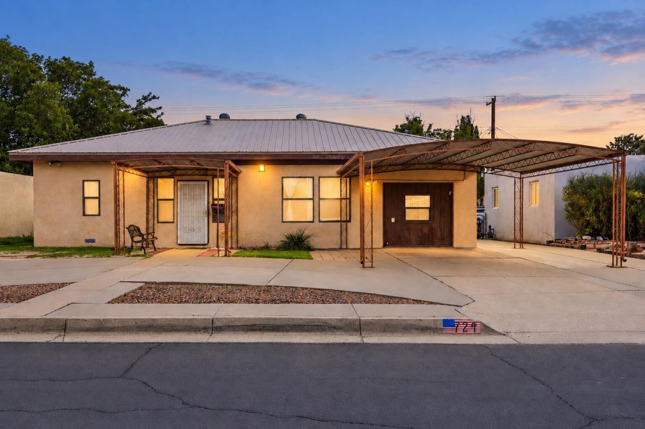 Arizona St, Albuquerque, NM 87108