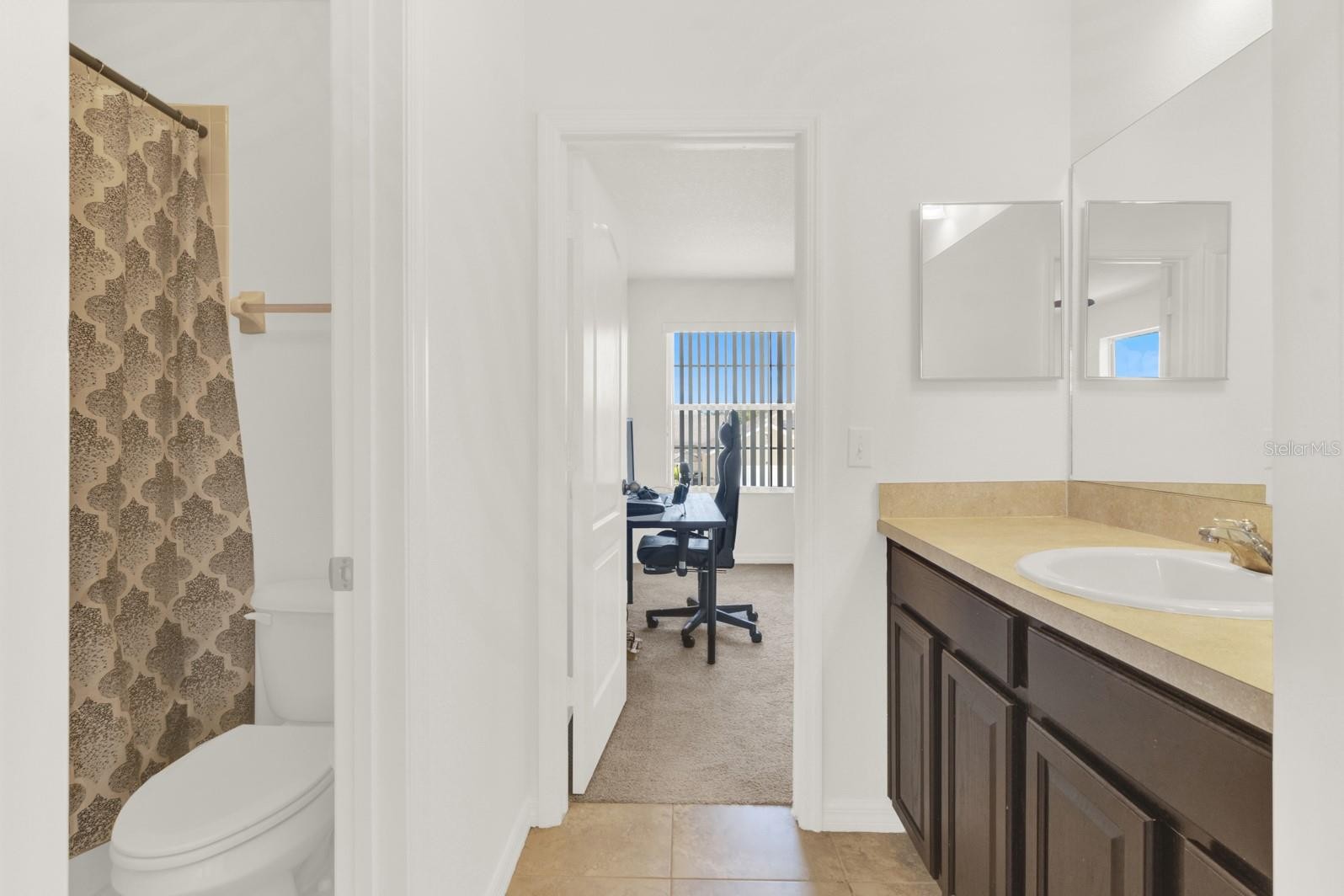 ORLANDO, Florida, 32824, United States, 4 Bedrooms Bedrooms, ,3 BathroomsBathrooms,Residential,For Sale,1879509