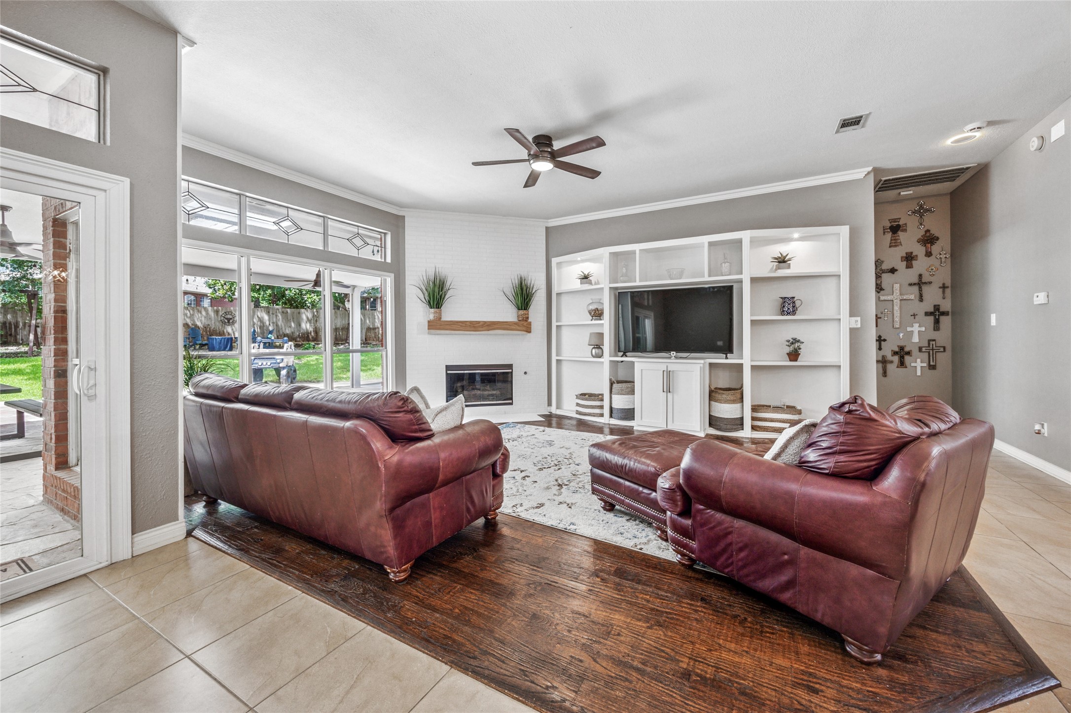 Southlake, Texas, 76092, United States, 4 Bedrooms Bedrooms, ,3 BathroomsBathrooms,Residential,For Sale,1895470
