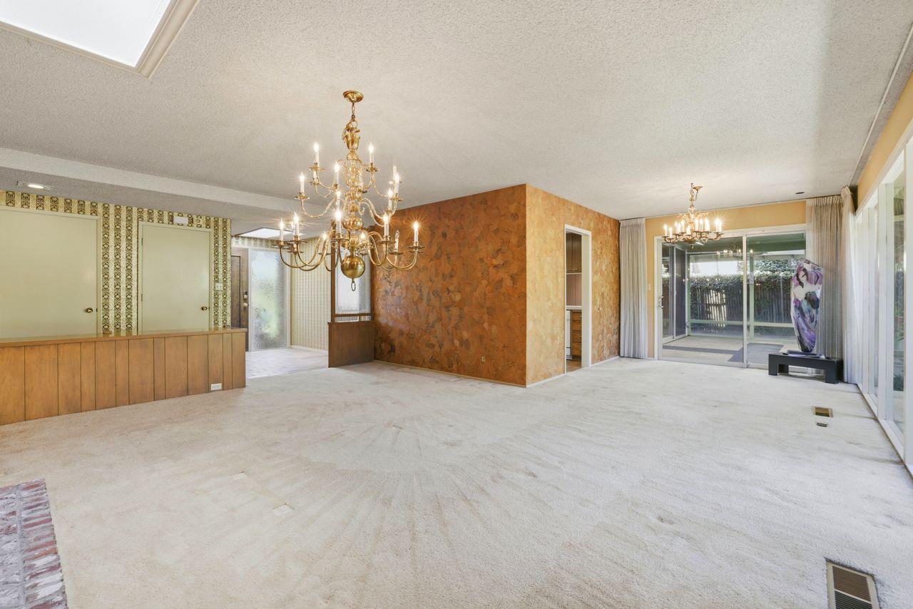 Sacramento, California, 95825, United States, 3 Bedrooms Bedrooms, ,2 BathroomsBathrooms,Residential,For Sale,1964772