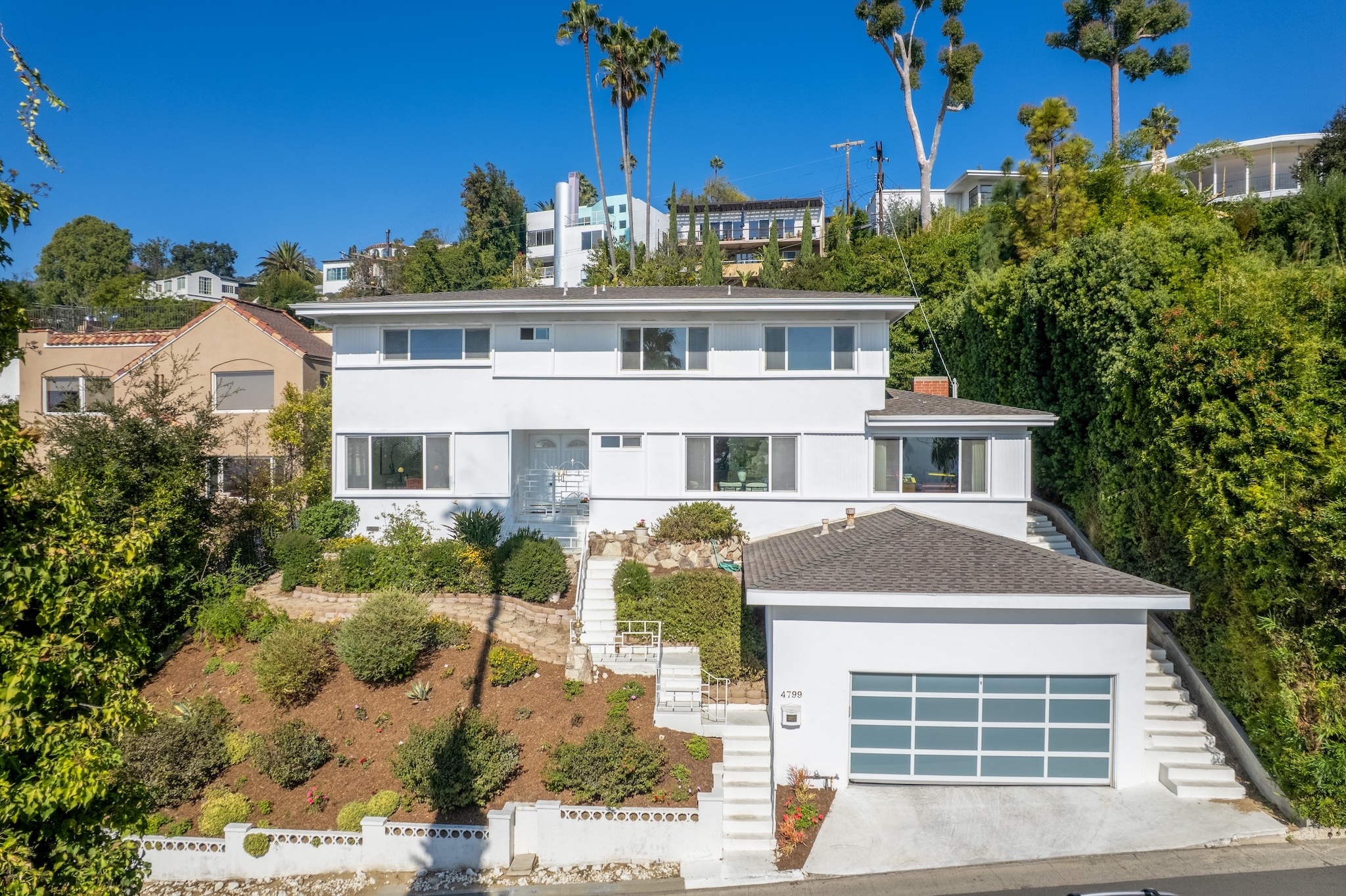  4799 Bonvue Ave - 物件實景