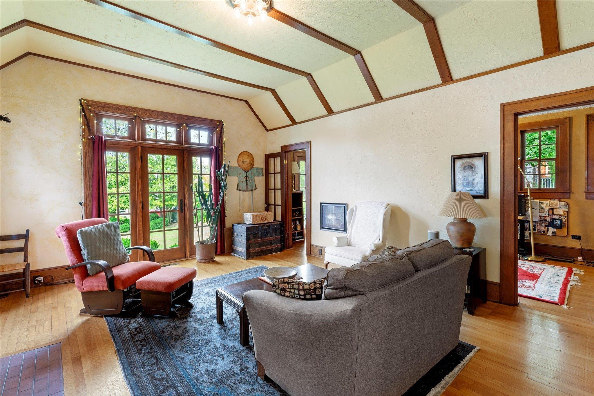 Blacksburg, Virginia, 24060, United States, 3 Bedrooms Bedrooms, ,3 BathroomsBathrooms,Residential,For Sale,1986553