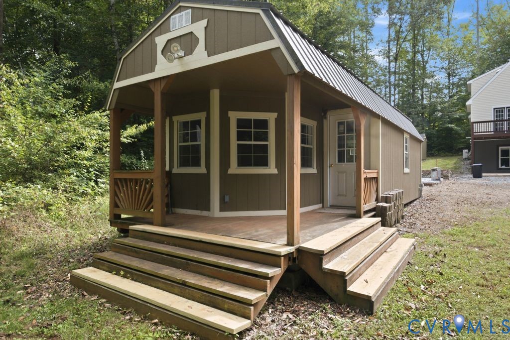 Clementown Rd, Amelia Court House, VA 23002