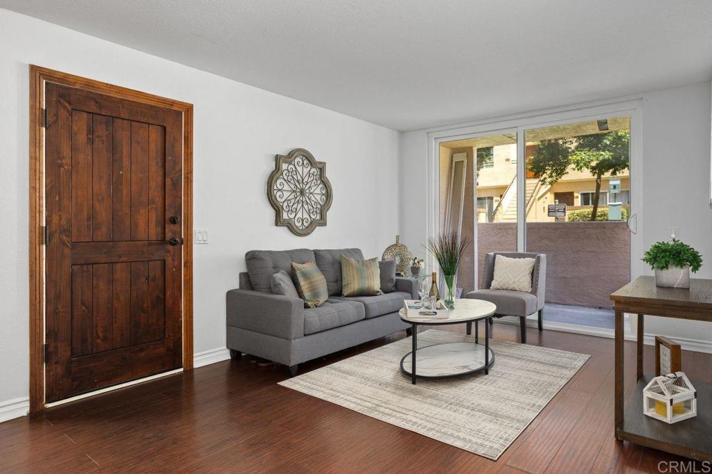 San Diego, California, 92122, United States, 1 Bedroom Bedrooms, ,1 BathroomBathrooms,Residential,For Sale,1987657