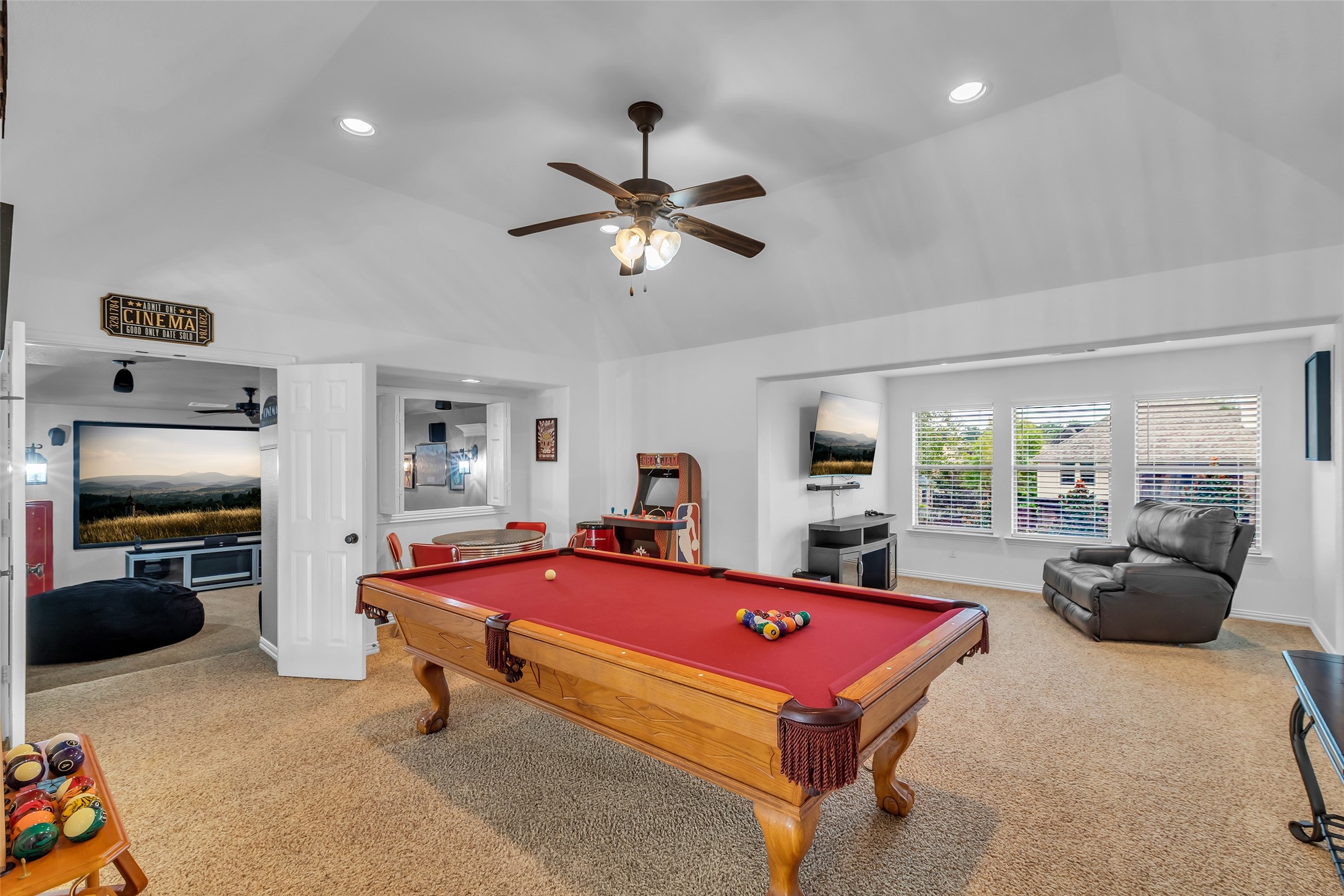 The Woodlands, Texas, 77354, United States, 6 Bedrooms Bedrooms, ,7 BathroomsBathrooms,Residential,For Sale,2001966