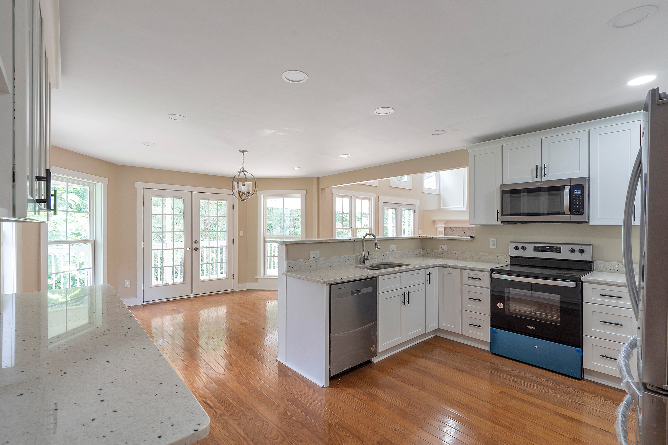  Custom Home on Two Private Acres - 物件實景