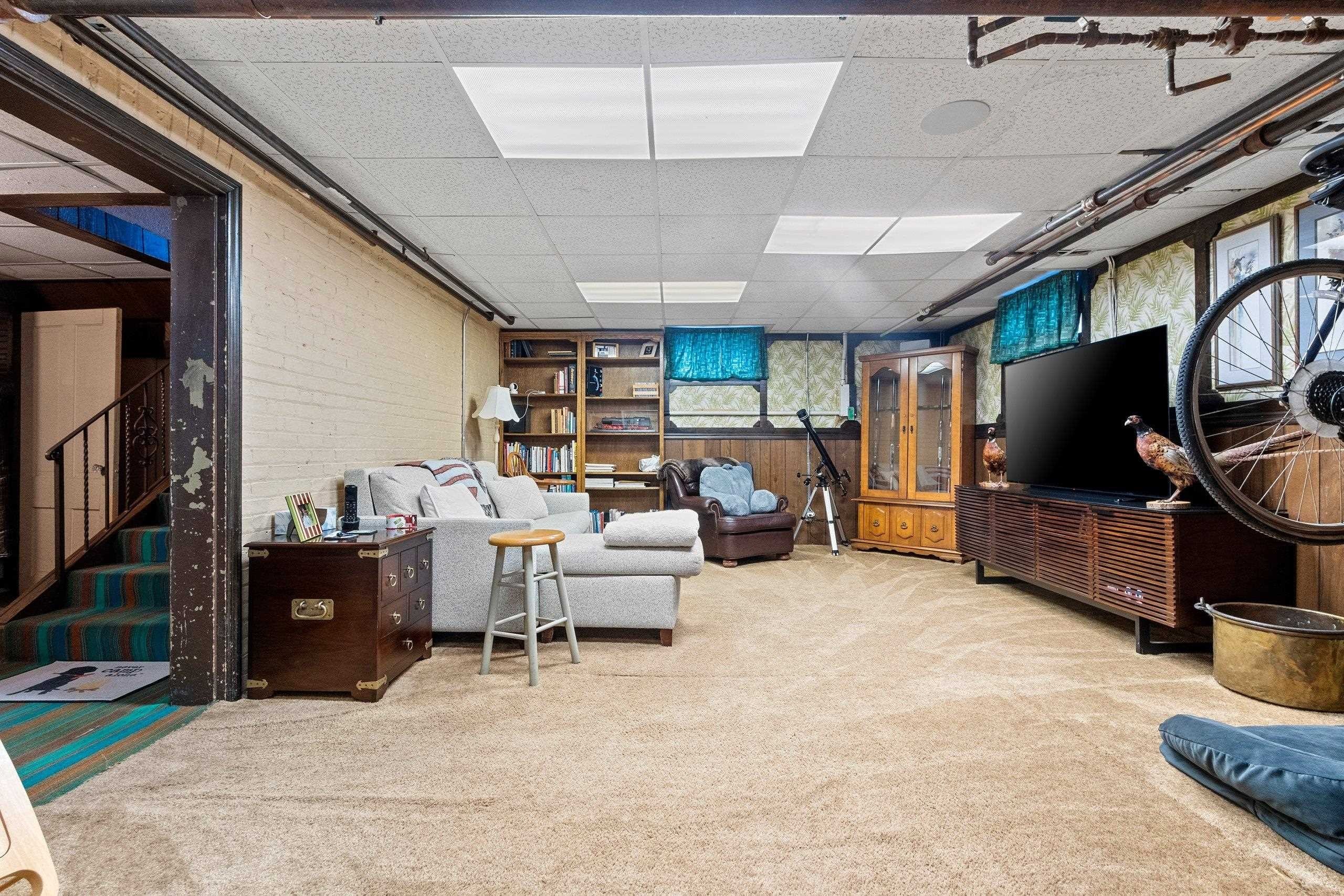 GREEN BAY, Wisconsin, 54301-3217, United States, 4 Bedrooms Bedrooms, ,3 BathroomsBathrooms,Residential,For Sale,1984503