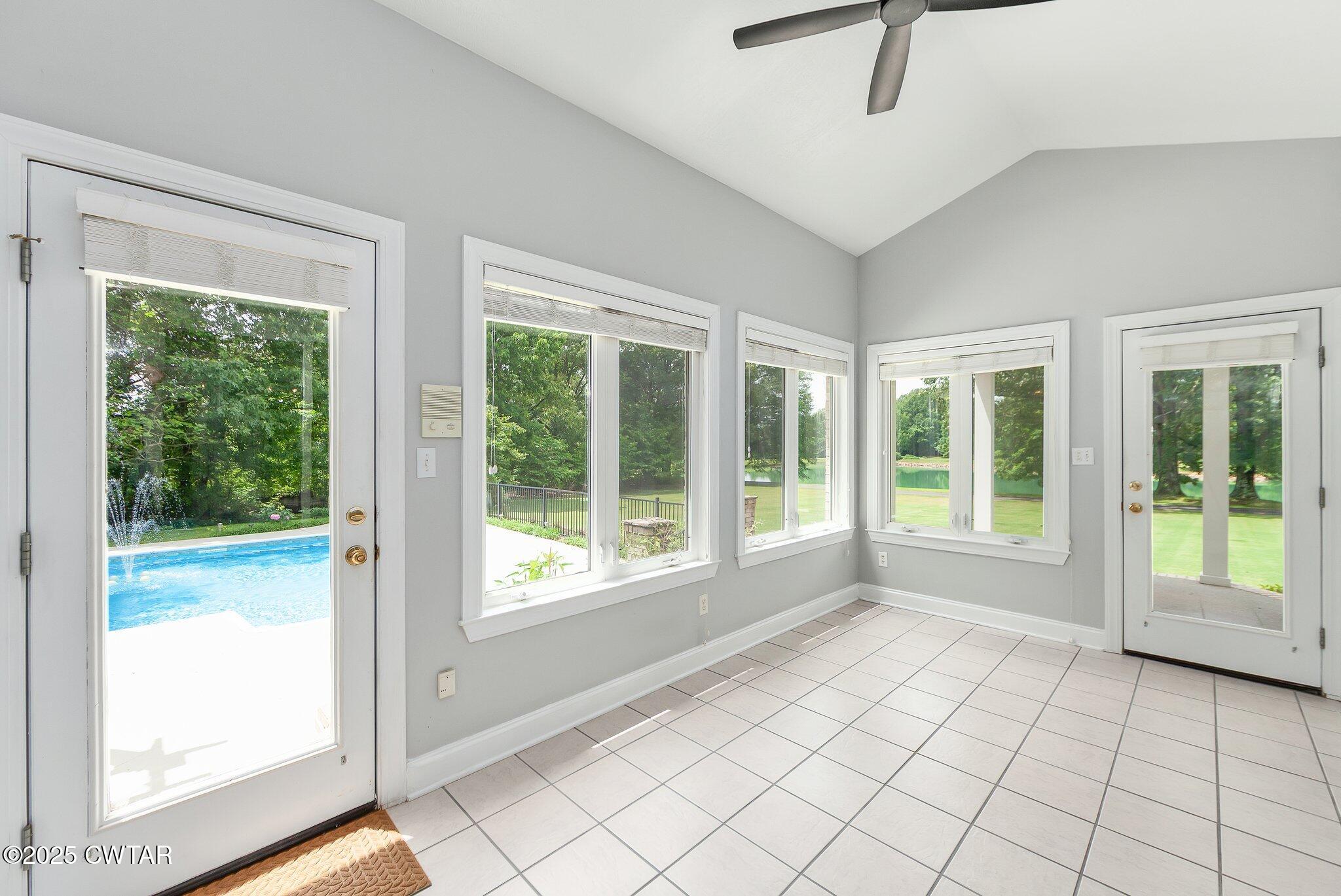 Humboldt, Tennessee, 38343, United States, 4 Bedrooms Bedrooms, ,5 BathroomsBathrooms,Residential,For Sale,1818356