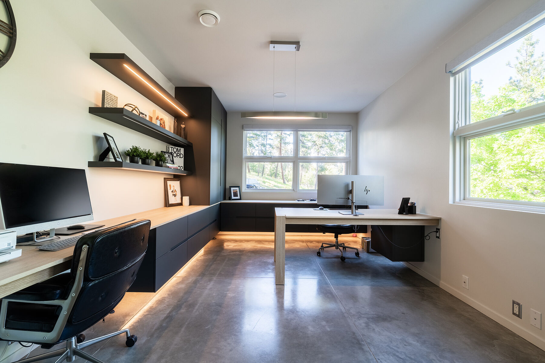  Architectural Glenmore Home - 物件實景