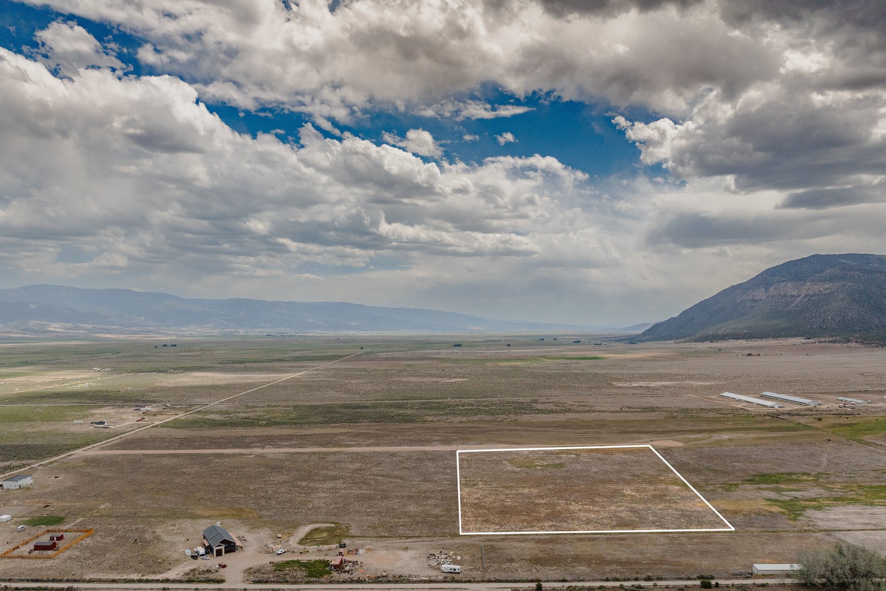  8.5-Acre Lots, No HOA, Stunning Horseshoe Mountain Views - 物件實景