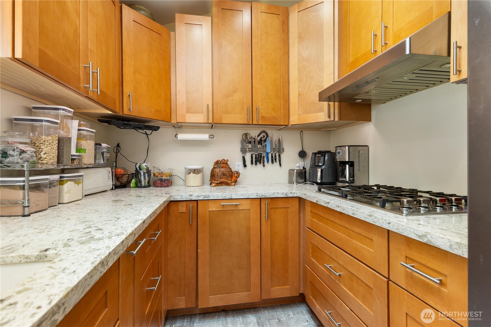 Seattle, Washington, 98126, United States, 4 Bedrooms Bedrooms, ,1 BathroomBathrooms,Residential,For Sale,1810627
