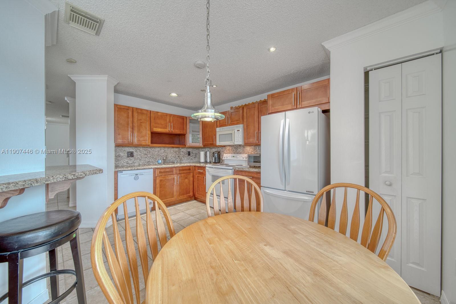 Miami, Florida, 33193, United States, 3 Bedrooms Bedrooms, ,3 BathroomsBathrooms,Residential,For Sale,1989517