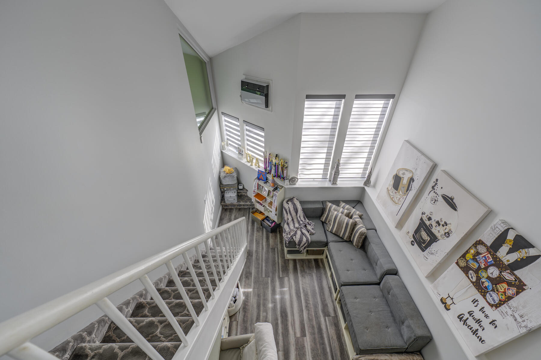  121 Laurel Lane, Laurel Hollow, NY, 11791 - 物件實景