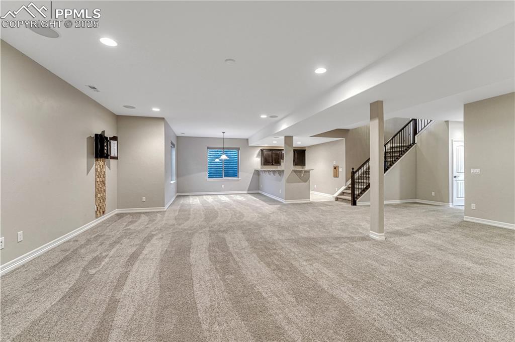 Colorado Springs, Colorado, 80921, United States, 5 Bedrooms Bedrooms, ,4 BathroomsBathrooms,Residential,For Sale,1939279