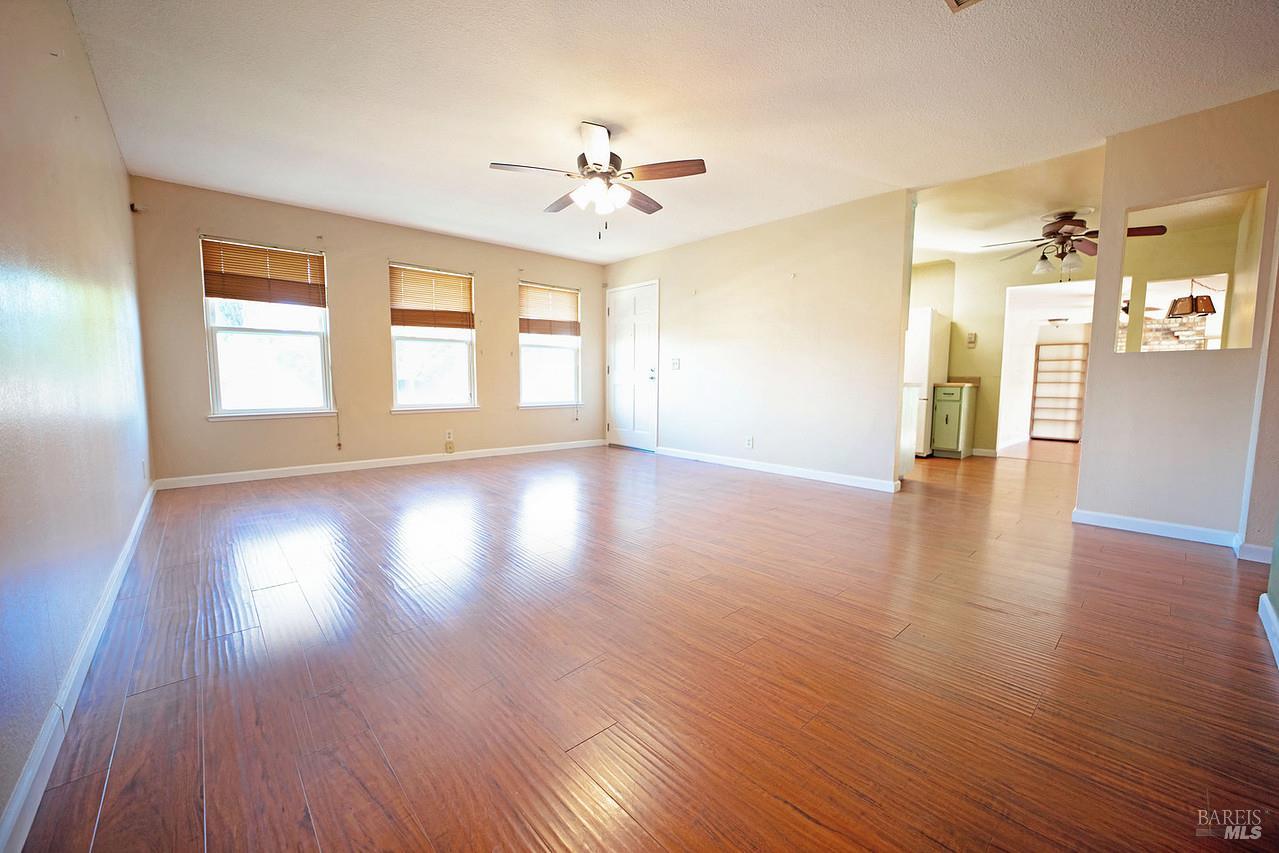 Vacaville, California, 95687, United States, 3 Bedrooms Bedrooms, ,2 BathroomsBathrooms,Residential,For Sale,1882664