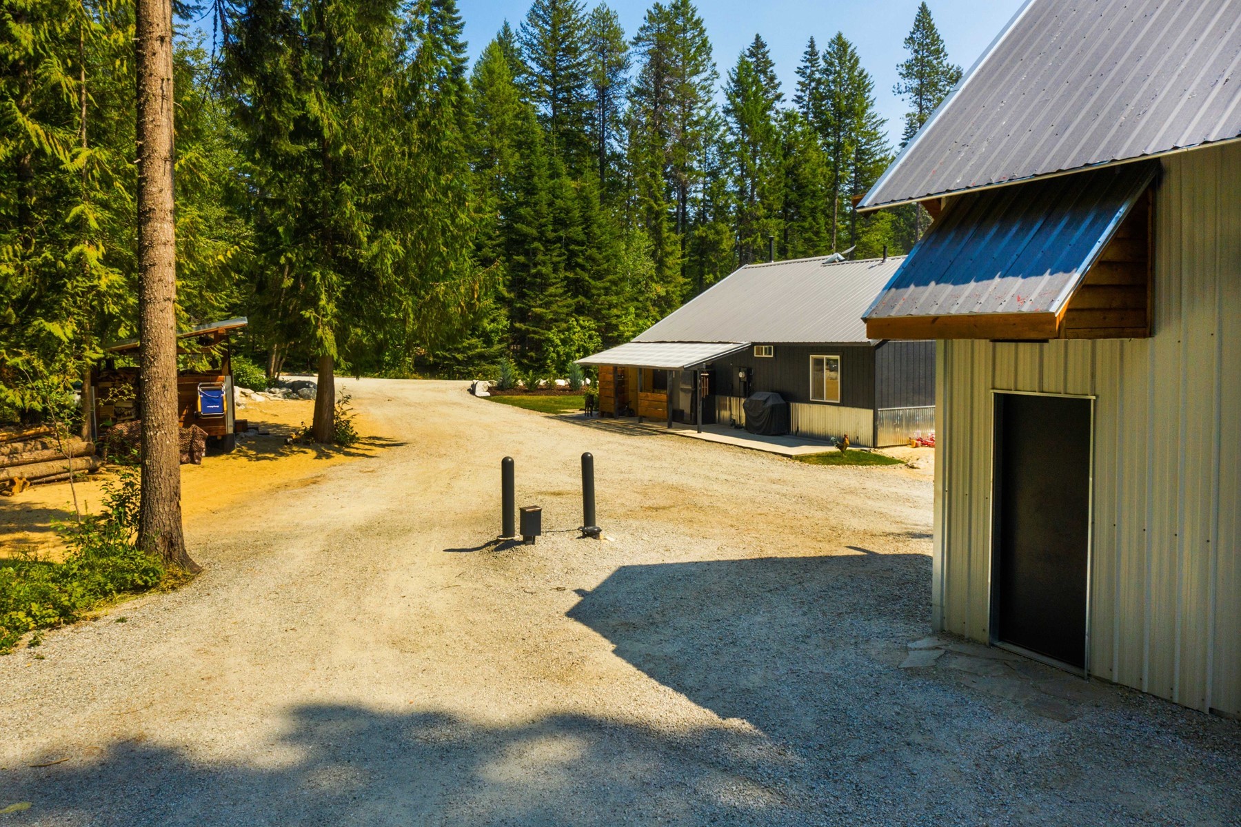  1042 N Wrenco Road - 物件實景