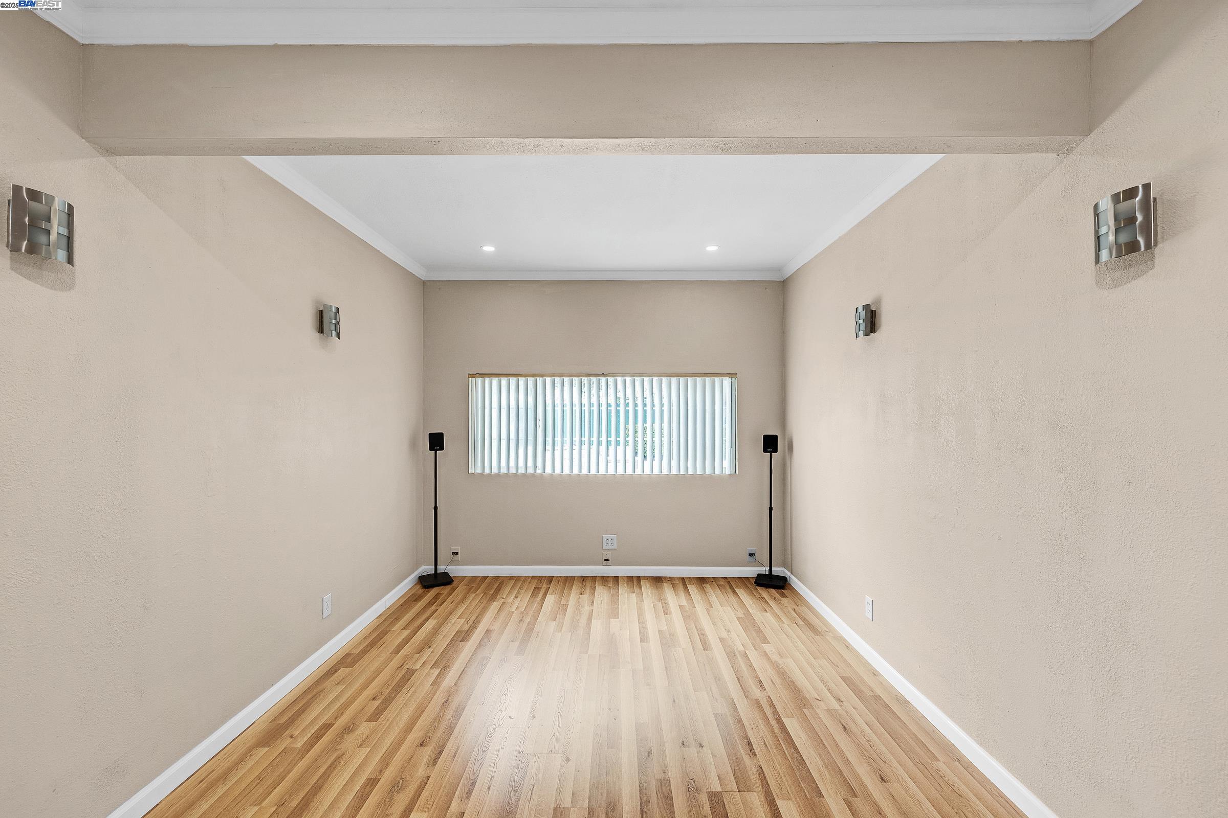 Hayward, California, 94544, United States, 3 Bedrooms Bedrooms, ,2 BathroomsBathrooms,Residential,For Sale,1999111