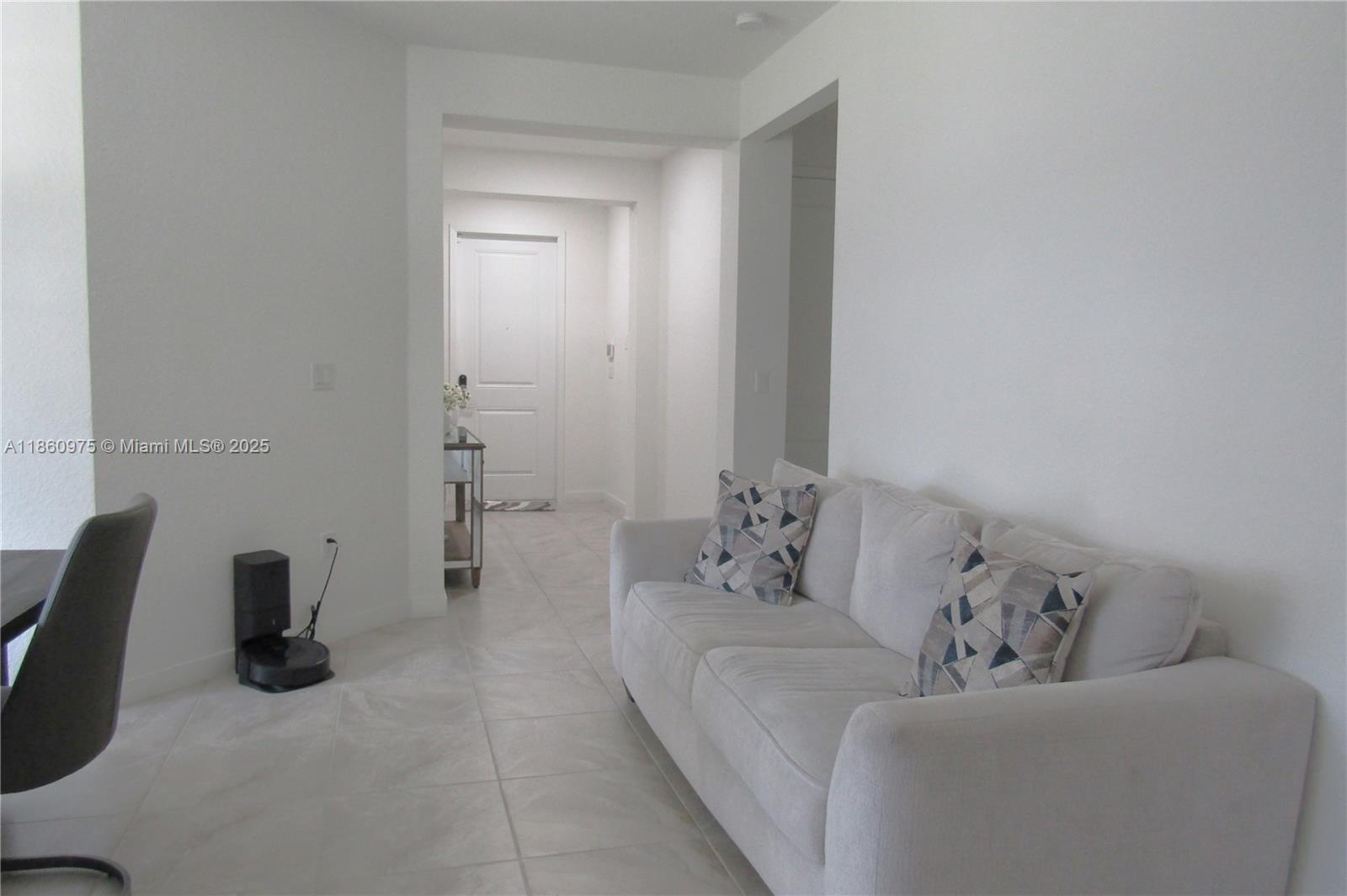 Miami, Florida, 33157, United States, 4 Bedrooms Bedrooms, ,3 BathroomsBathrooms,Residential,For Sale,1939963