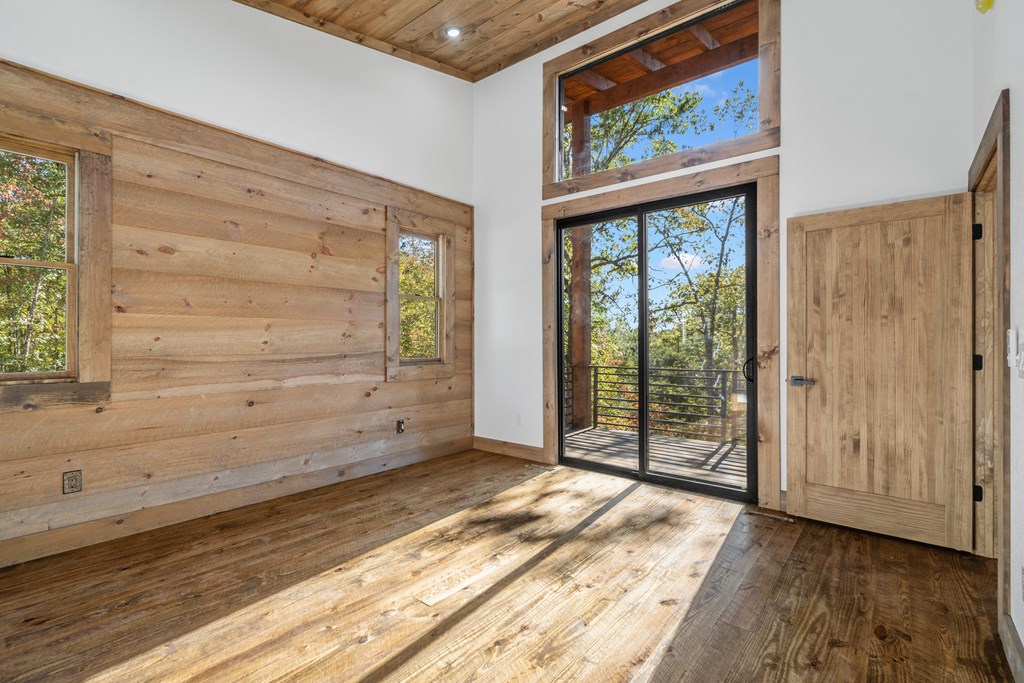 Mineral Bluff, Georgia, 30559, United States, 3 Bedrooms Bedrooms, ,3 BathroomsBathrooms,Residential,For Sale,1984301