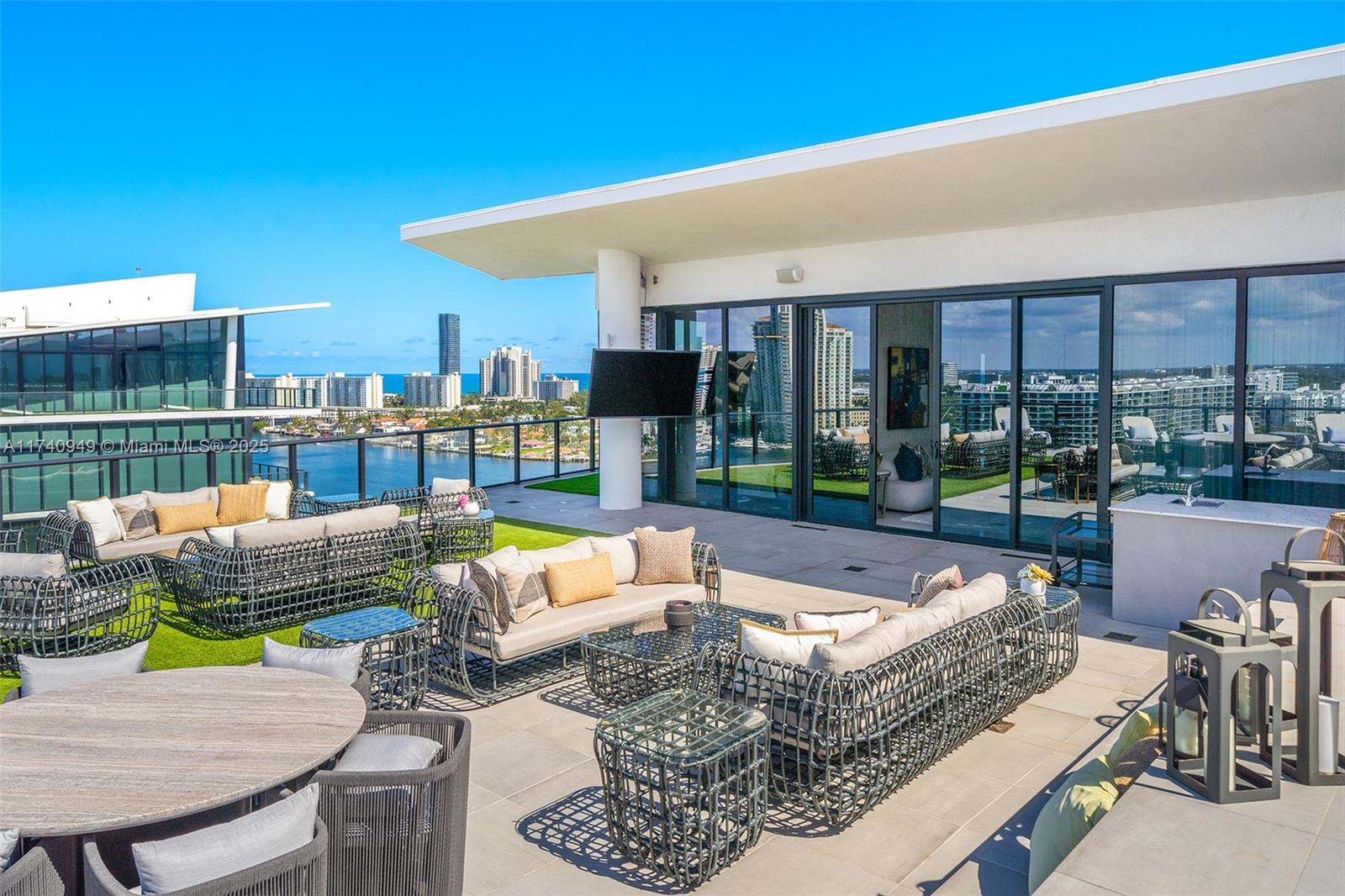 Aventura, Florida, 33160, United States, 6 Bedrooms Bedrooms, ,8 BathroomsBathrooms,Residential,For Sale,1708422