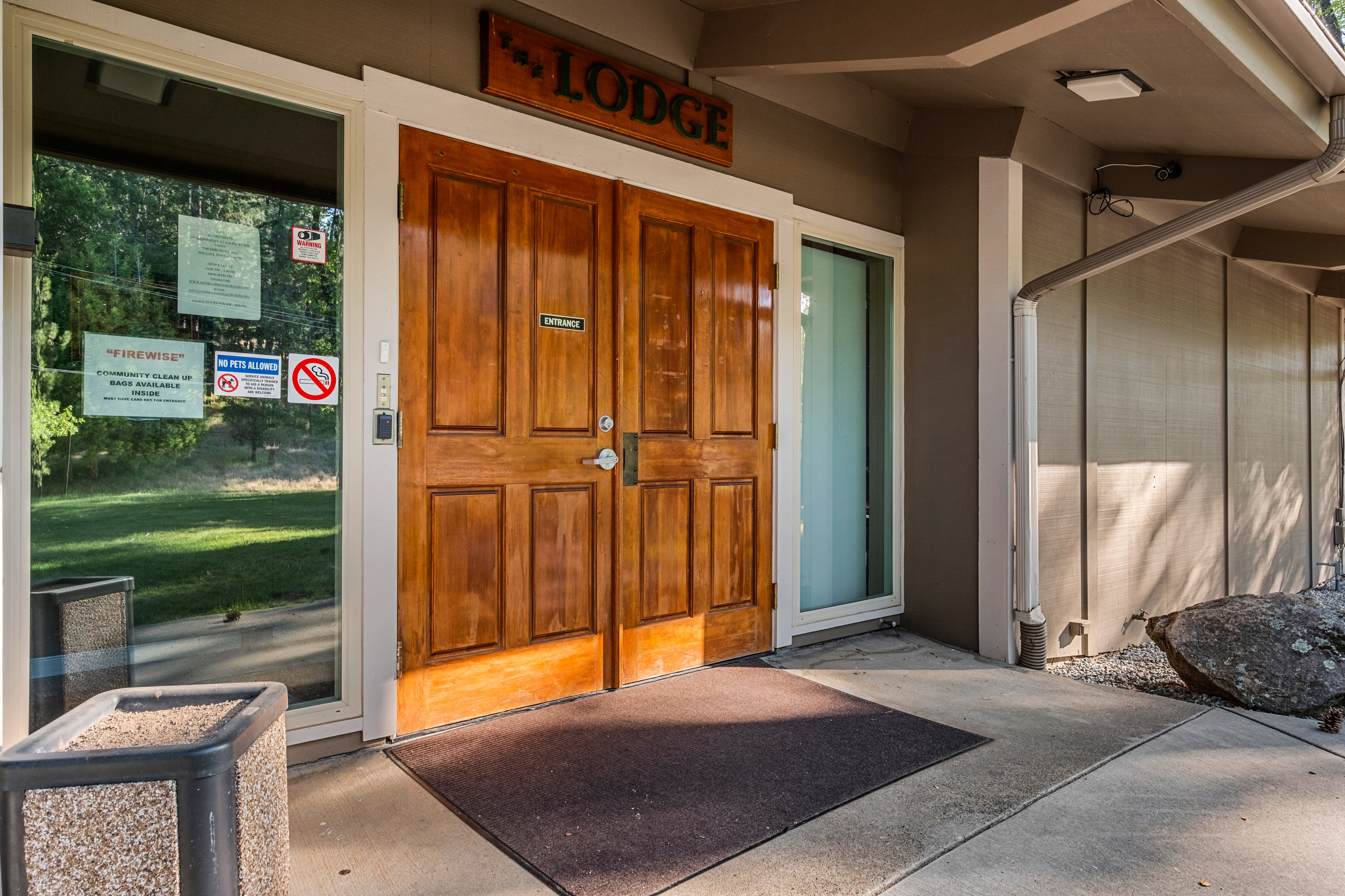  5648 Sierra Springs Drive, Pollock Pines, CA 95726 - 物件實景