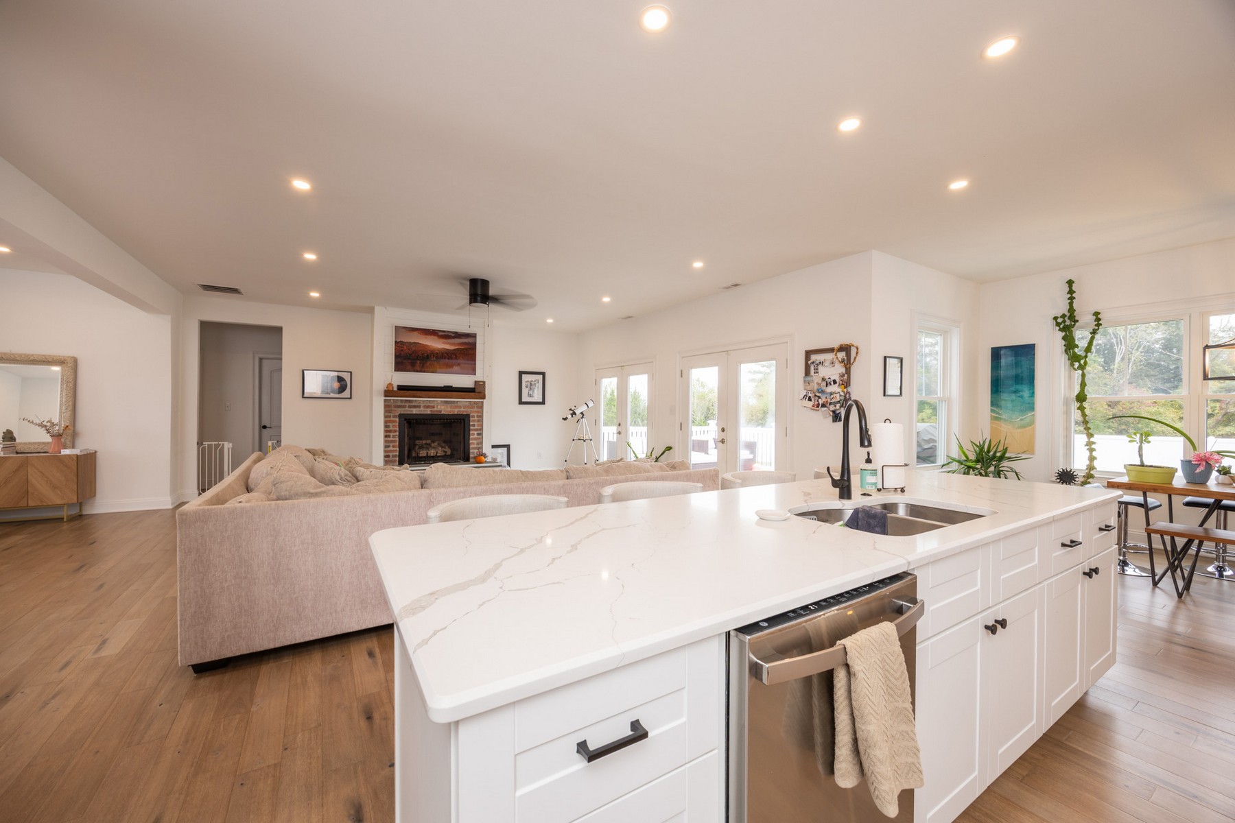  28 Queen Anne Court - 物件實景