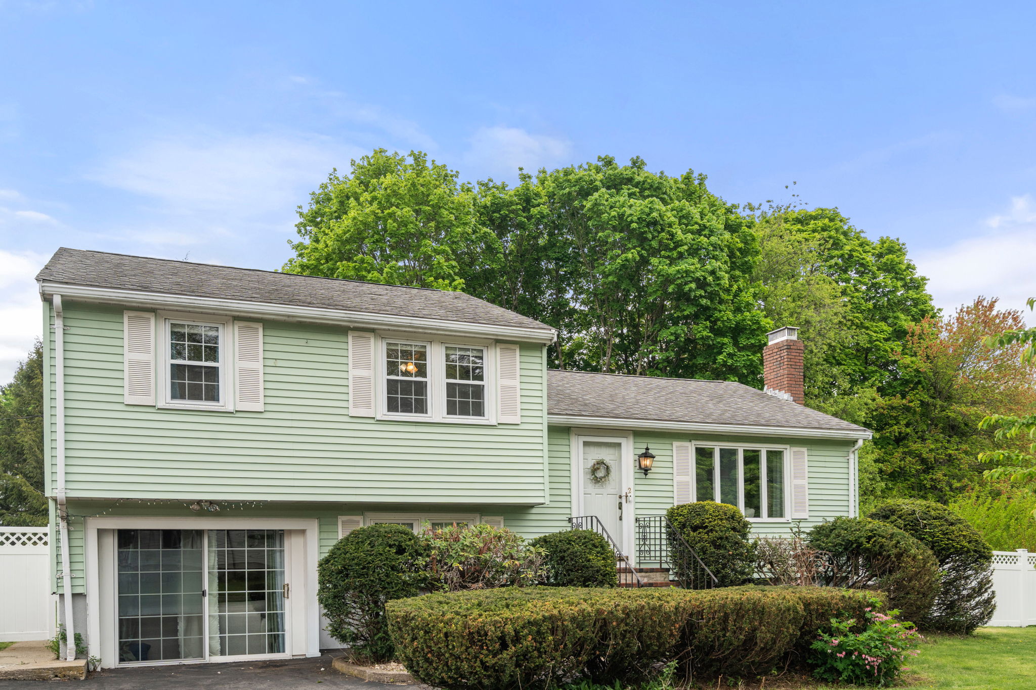  2 Forbes Road, Canton, MA, 02021 - 物件實景