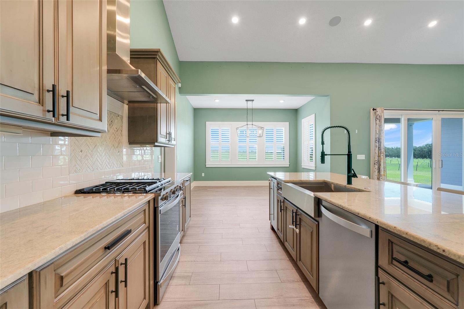 GROVELAND, Florida, 34736, United States, 4 Bedrooms Bedrooms, ,5 BathroomsBathrooms,Residential,For Sale,1792752