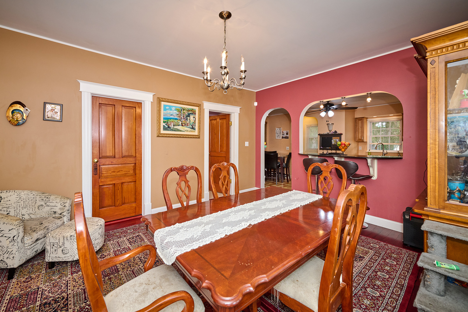 Arlington Heights, Illinois, 60004, United States, 5 Bedrooms Bedrooms, ,3 BathroomsBathrooms,Residential,For Sale,1947256