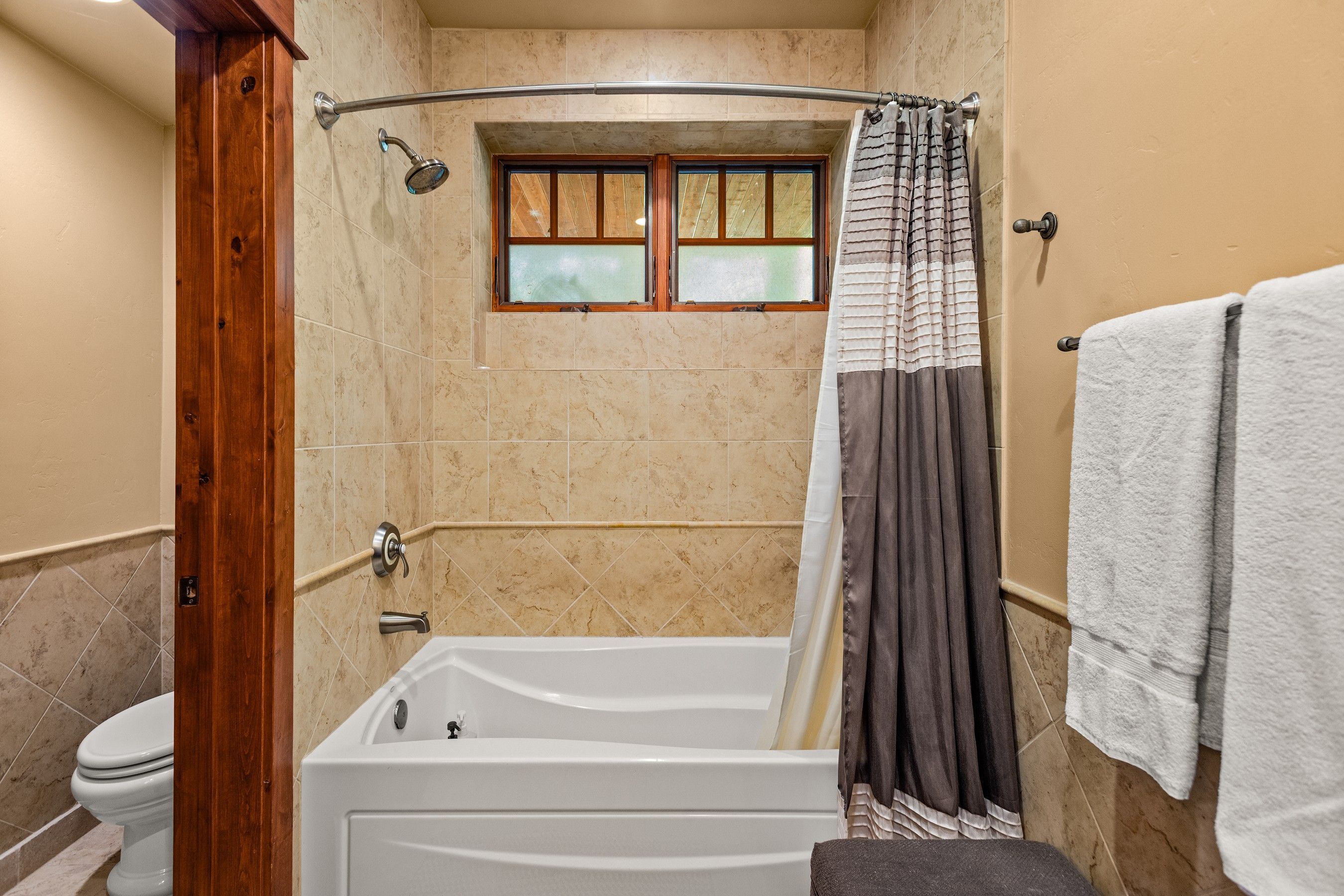 Privacy, Space and Mountain Living in Cerise Ranch - 物件實景