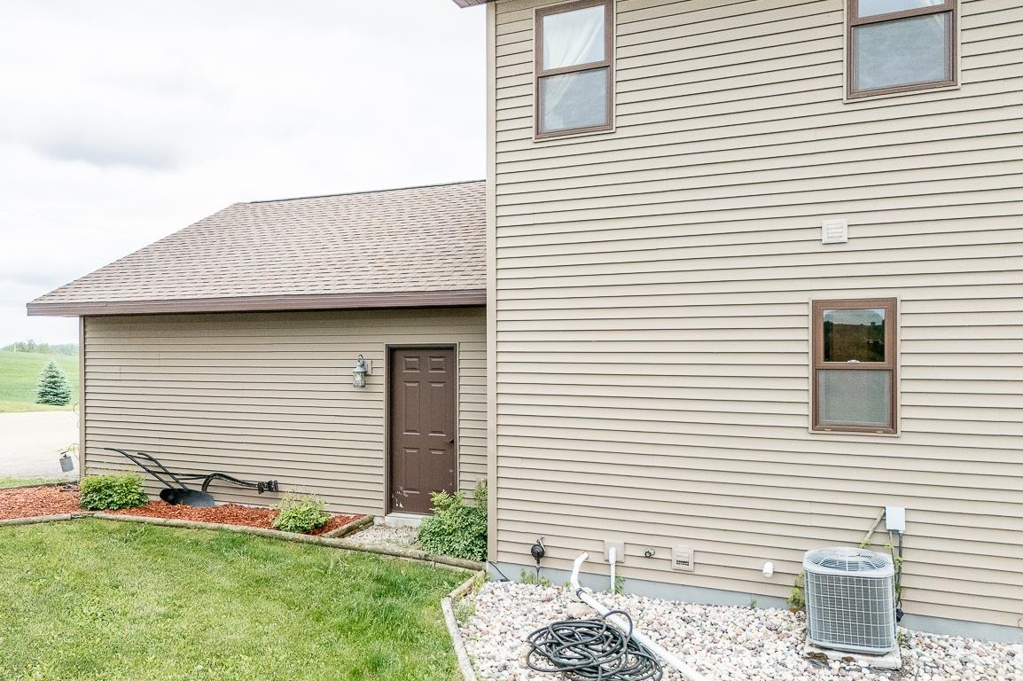 Manawa, Wisconsin, 54949-0000, United States, 2 Bedrooms Bedrooms, ,2 BathroomsBathrooms,Residential,For Sale,1935500