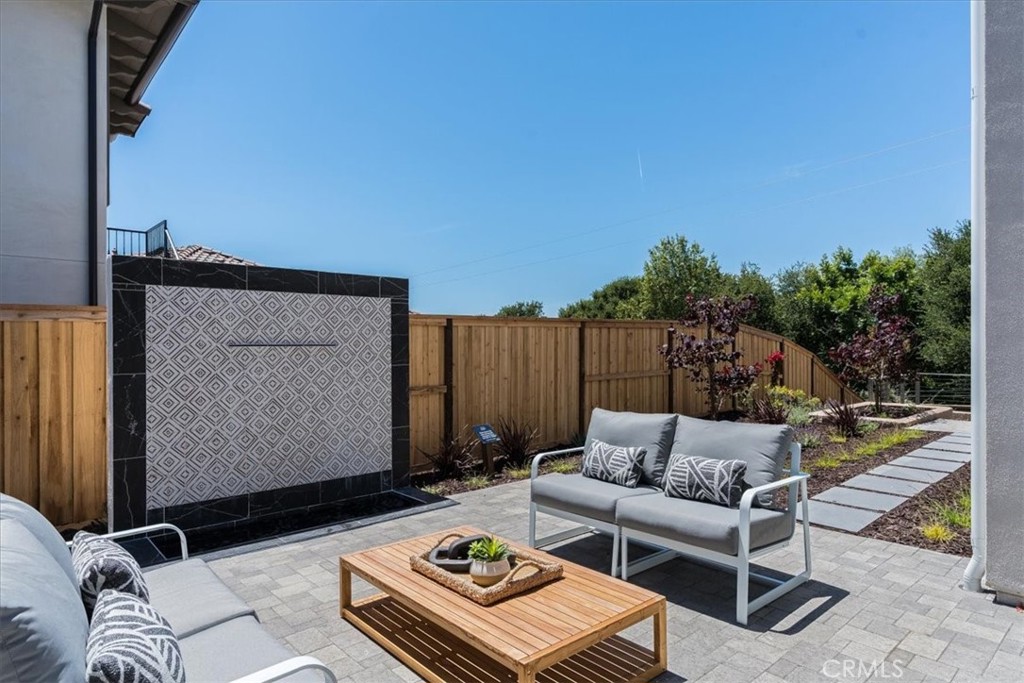 San Luis Obispo, California, 93401, United States, 5 Bedrooms Bedrooms, ,6 BathroomsBathrooms,Residential,For Sale,2001522