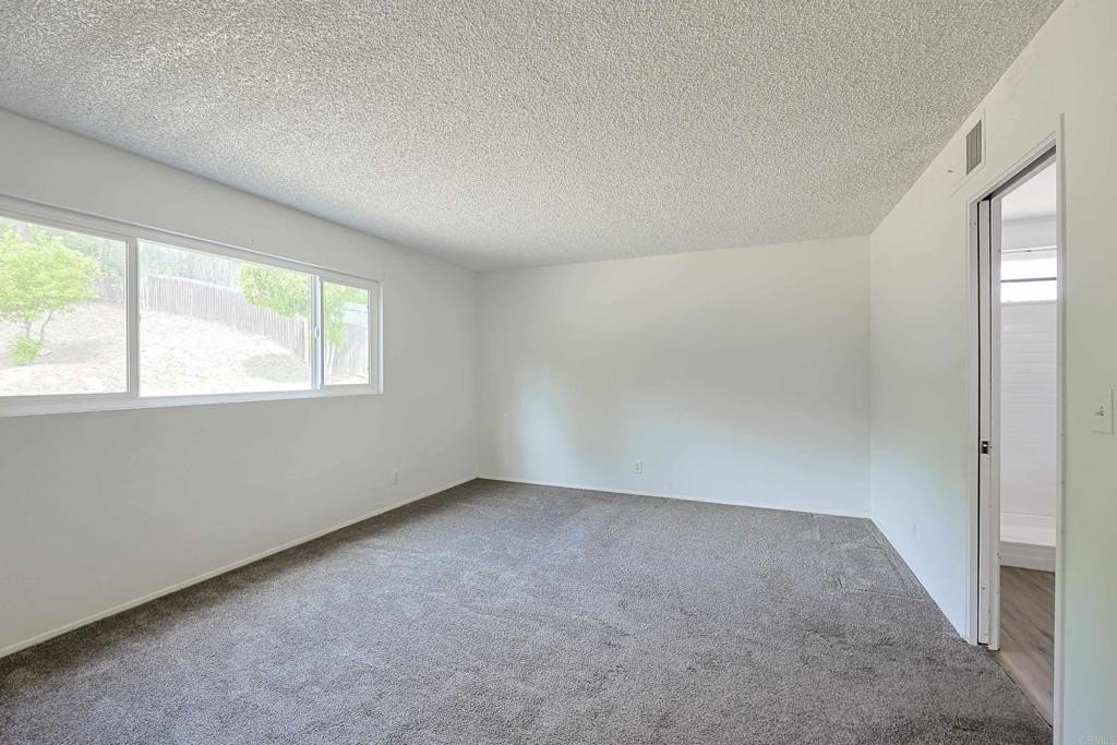 Lakeside, California, 92040, United States, 3 Bedrooms Bedrooms, ,2 BathroomsBathrooms,Residential,For Sale,1907762