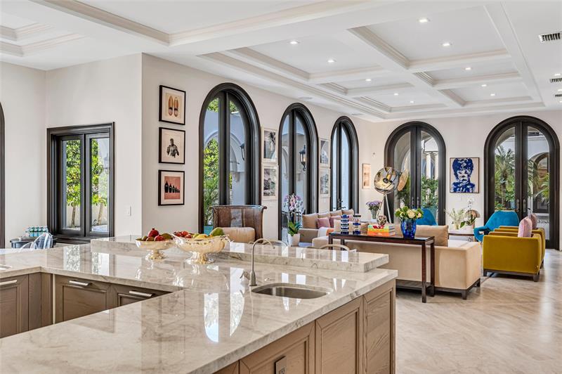 Miami, Florida, 33143, United States, 8 Bedrooms Bedrooms, ,10 BathroomsBathrooms,Residential,For Sale,1989350