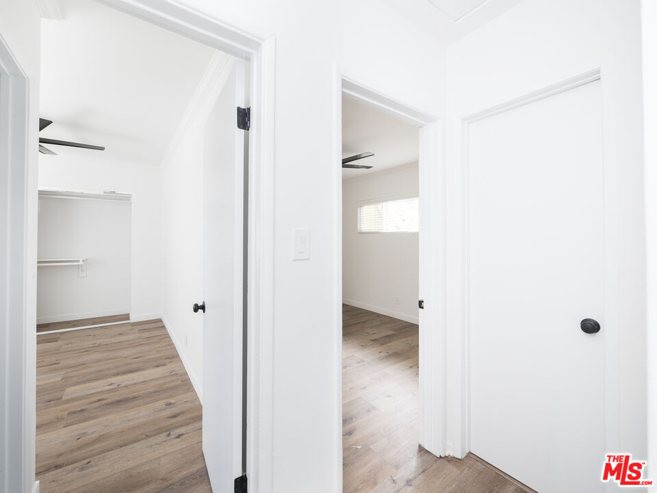 Los Angeles, California, 90066, United States, 4 Bedrooms Bedrooms, ,Residential,For Sale,1705124