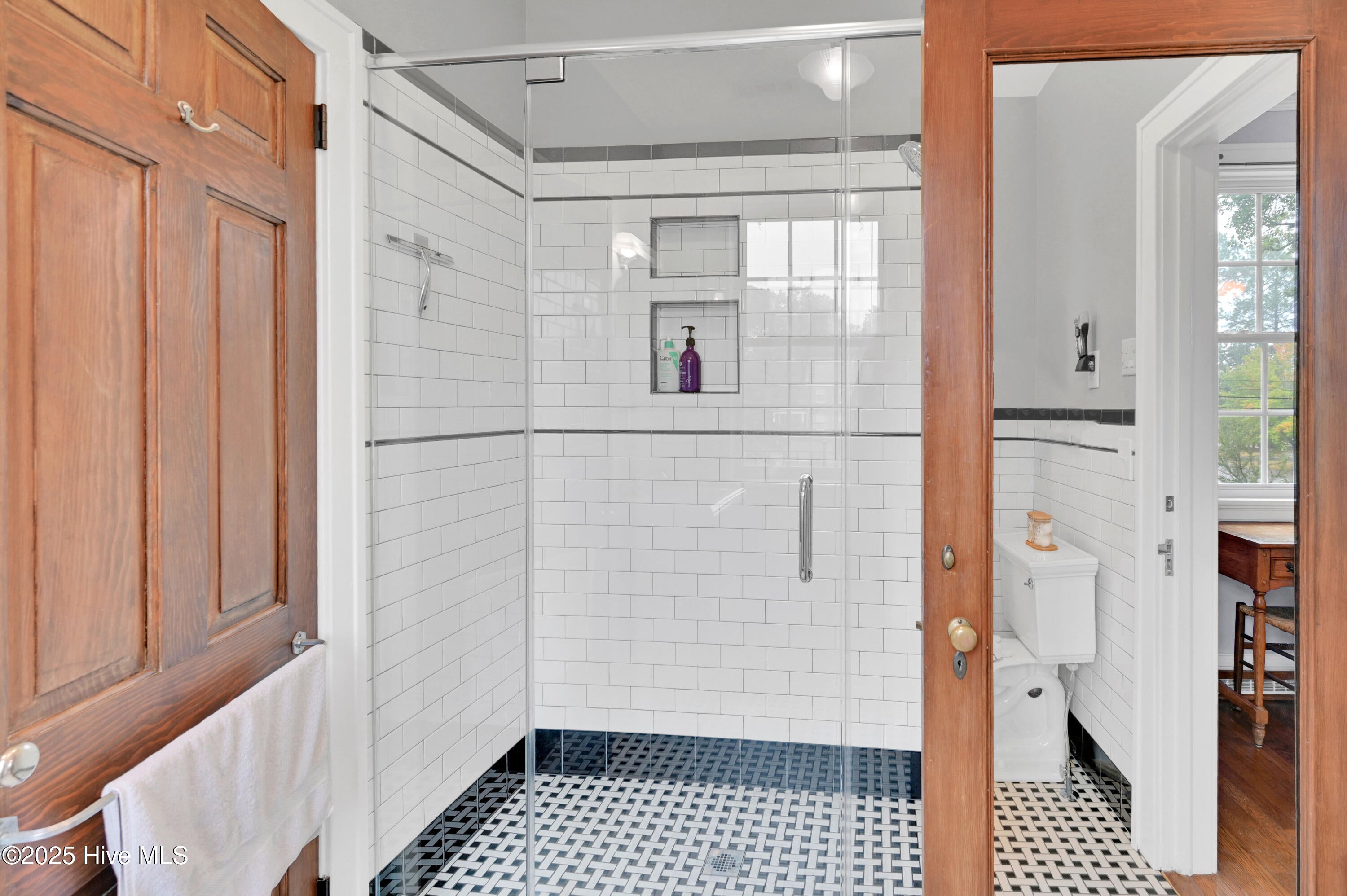 Greenville, North Carolina, 27858, United States, 4 Bedrooms Bedrooms, ,3 BathroomsBathrooms,Residential,For Sale,1985728