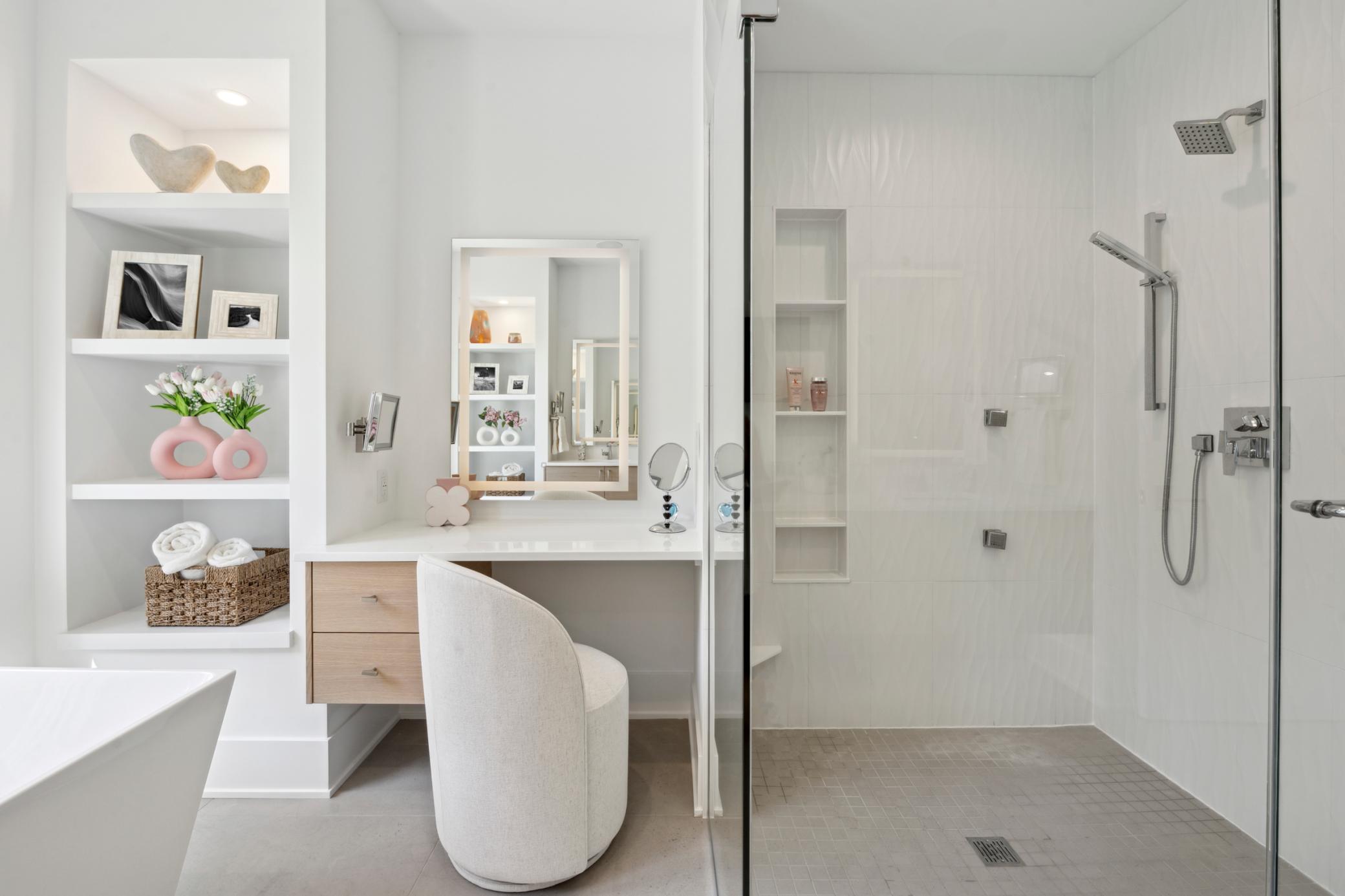 Chanhassen, Minnesota, 55317, United States, 4 Bedrooms Bedrooms, ,4 BathroomsBathrooms,Residential,For Sale,1994530