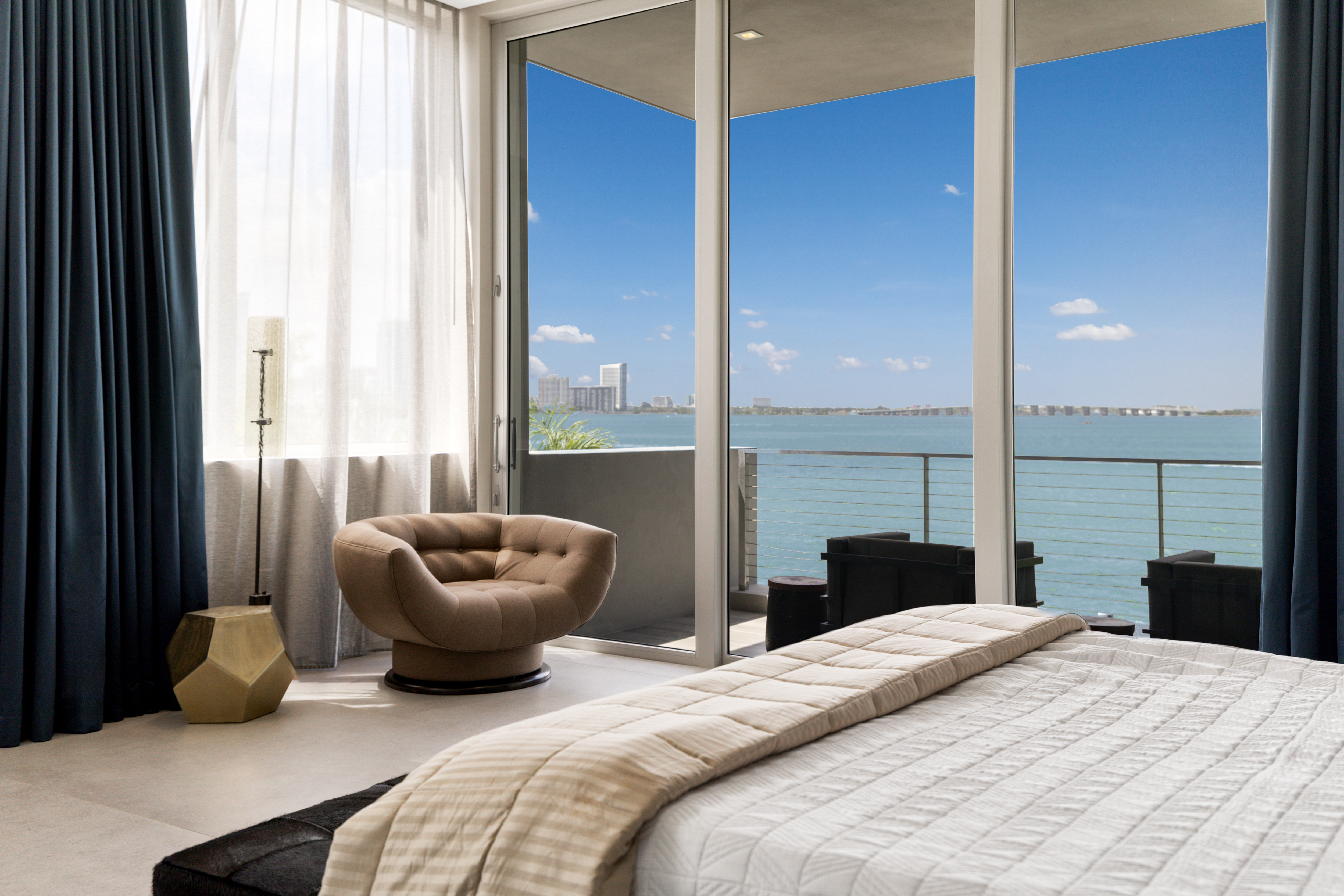  1379 N Venetian Way, Miami, FL, 33139 - 物件實景